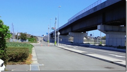 中勢バイパスを行く 自転車のちジョグときどき